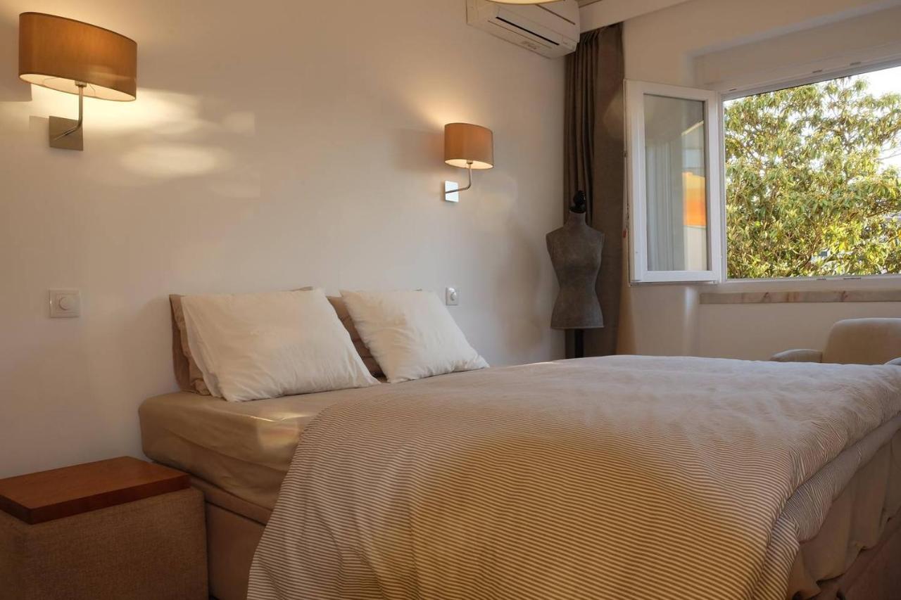 Central 2 Bedroom Apt W/Garden And Pantheon Views Lisbon Exterior photo